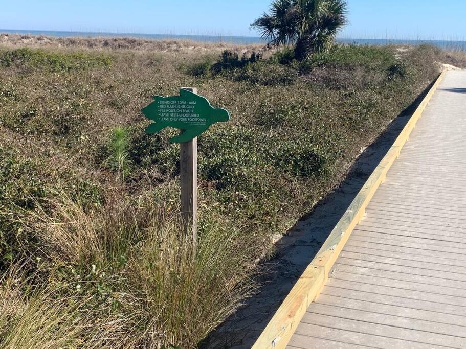 Sunnydaze-Steps To The Ocean King Bed, Free Bikes! Apartment Hilton Head Island Exterior photo