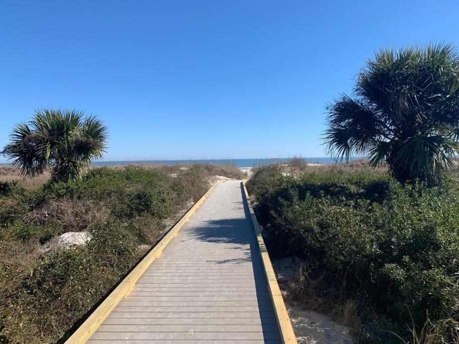 Sunnydaze-Steps To The Ocean King Bed, Free Bikes! Apartment Hilton Head Island Exterior photo