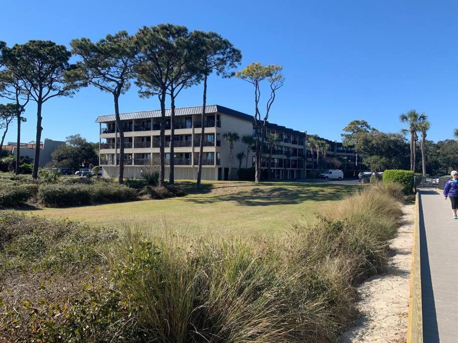 Sunnydaze-Steps To The Ocean King Bed, Free Bikes! Apartment Hilton Head Island Exterior photo